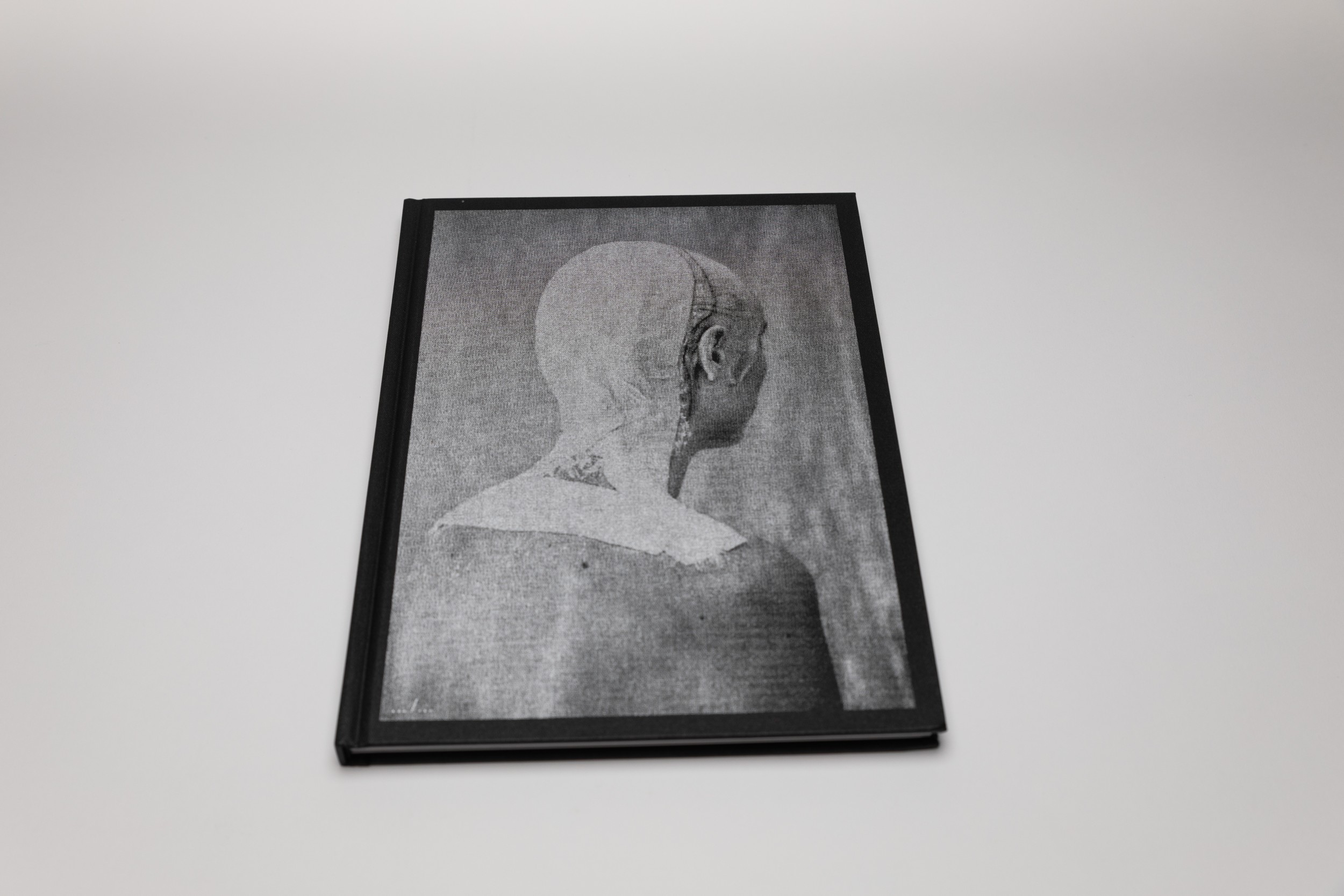 2022.03.27_PHOTOBOOKS-46.jpg